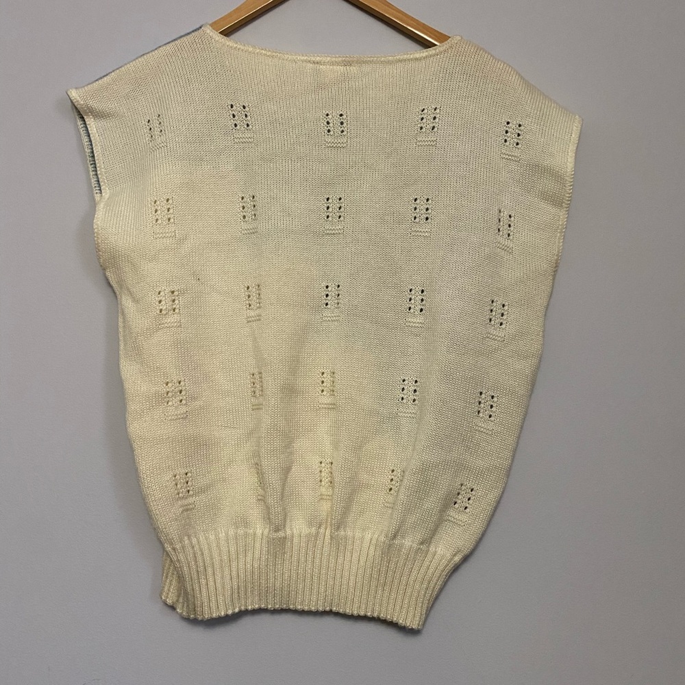 Vintage 1970s knit tank top, baby blue and cream - Picture 3 of 3